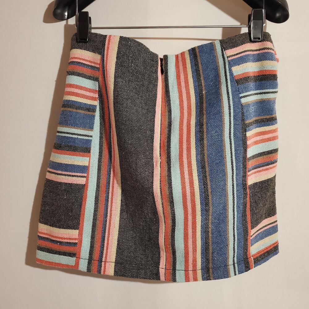Guess NWT Silas Bordertown Multi Stripe Mini Skirt Womens Size 0 Boho Woven - Picture 4 of 13